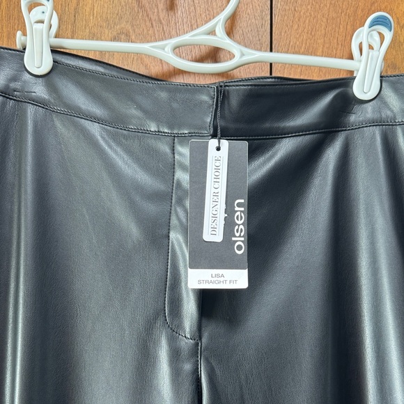 NWT Black Faux Leather Pants - Picture 2 of 11